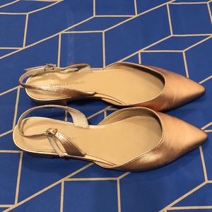 Banana Republic Rose Gold Sling-Back Flats in Size 8 in EUC